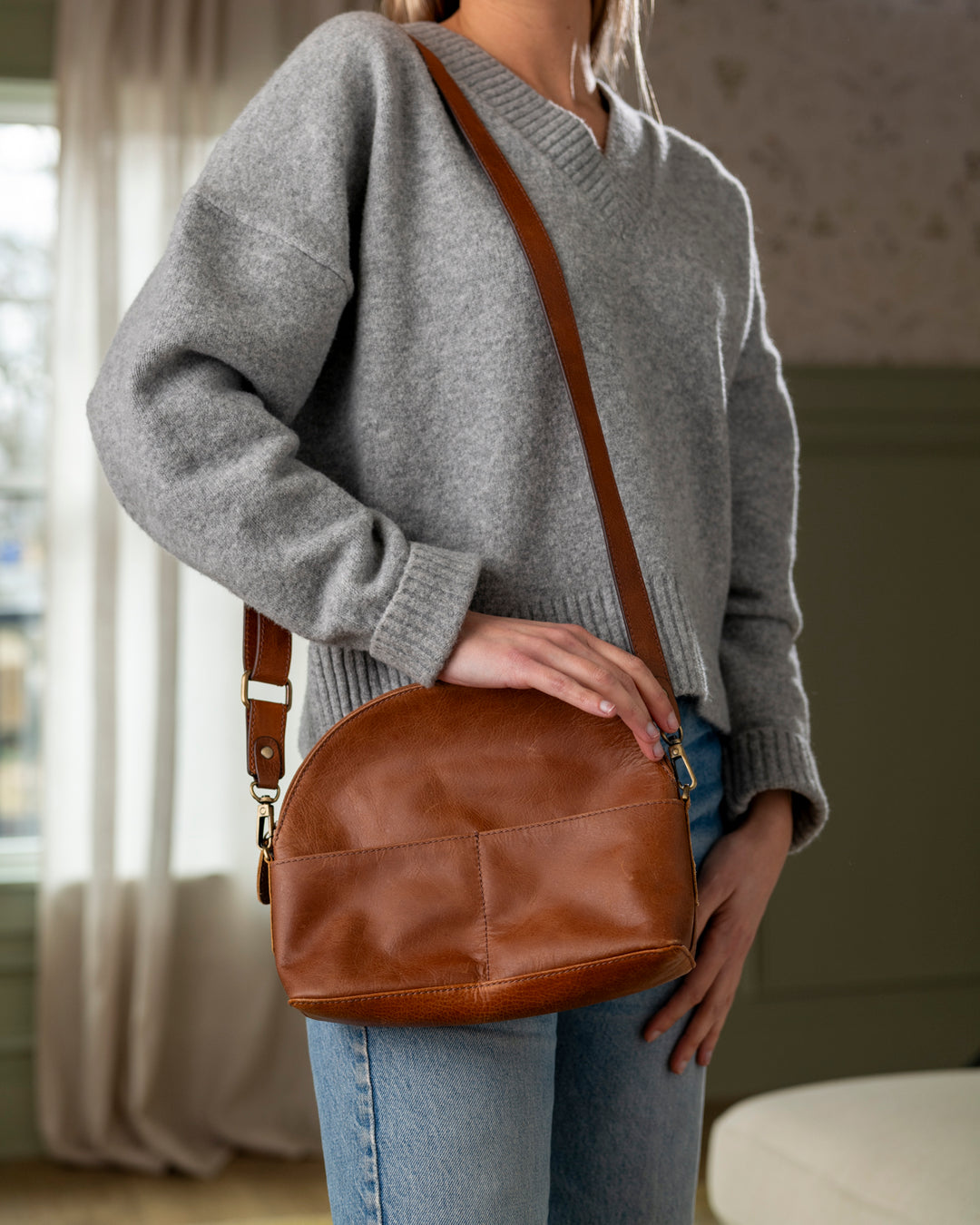 Halfmoon Crossbody